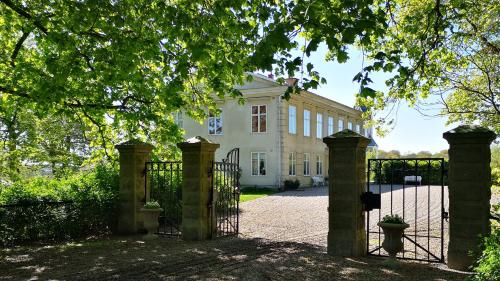 Hoby Gård B&B