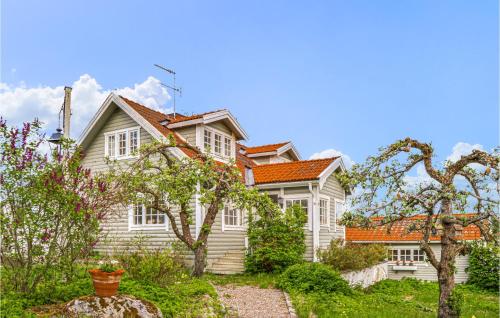 4 Bedroom Beautiful Home In Eskilstuna